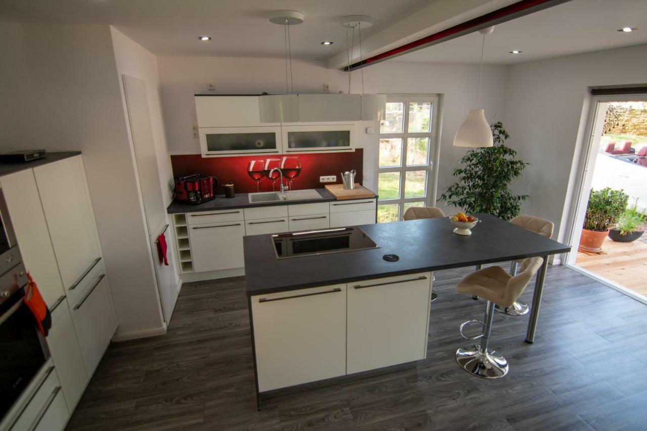 Ferienhaus Goermer Mit Wasserbett Schmölln Екстериор снимка